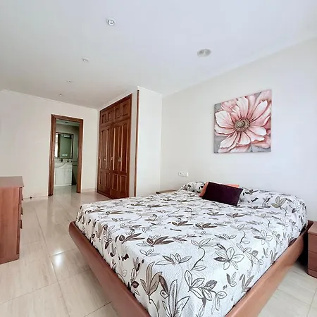 Апартаменти Piso Brisa Silgar Саншеншо